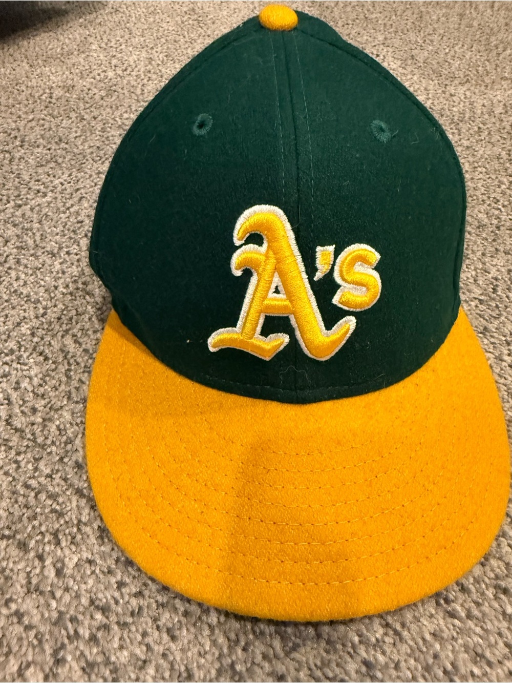 Oakland A's Logo baseball hat by New Era